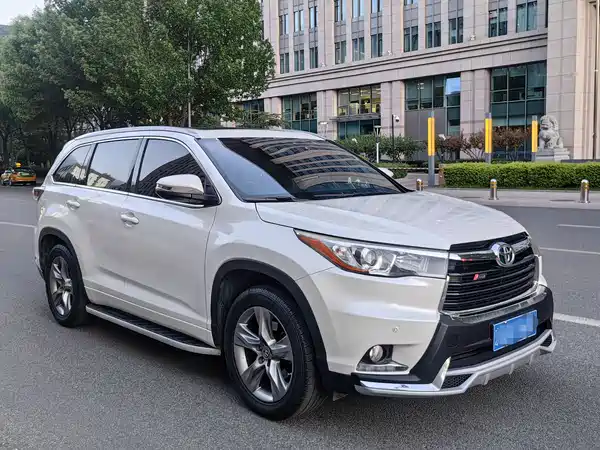 Toyota Highlander 2015