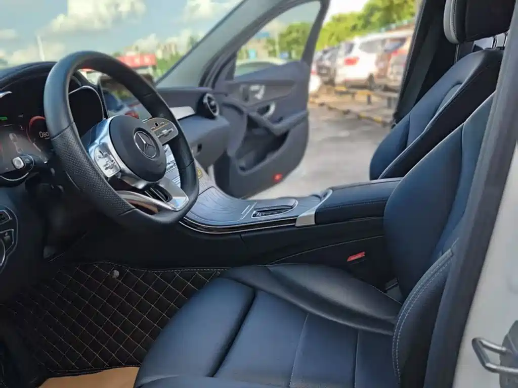 Mercedes-Benz C-Class 2020 — фото 8