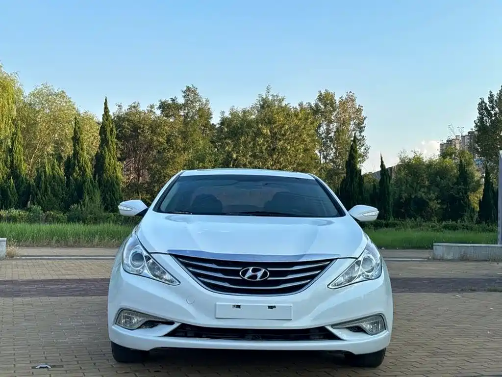 Hyundai Sonata 2014 — фото 2