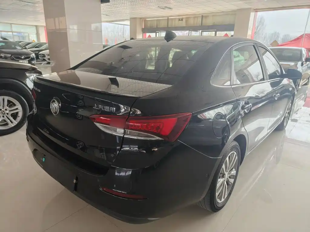 Buick Excelle 2018 — фото 18
