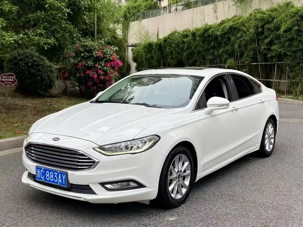 Ford Mondeo 2018 — фото 1
