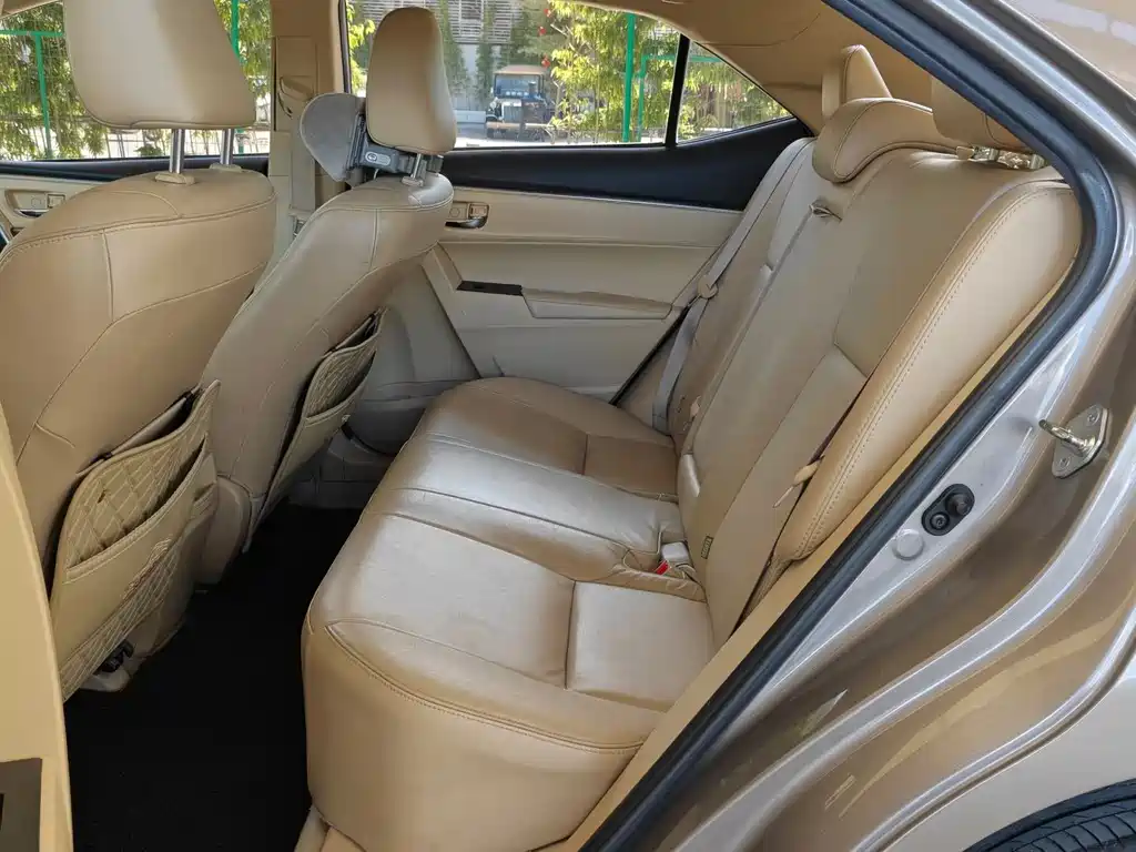 Toyota Corolla 2015