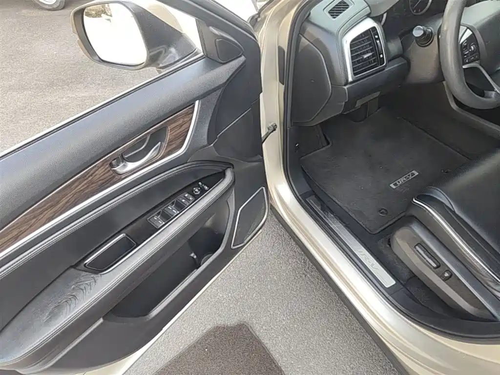 Honda UR-V 2017 — фото 16