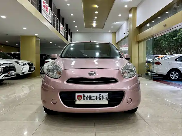 Nissan March 2015