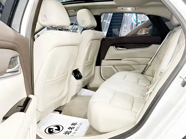 Cadillac XTS 2016