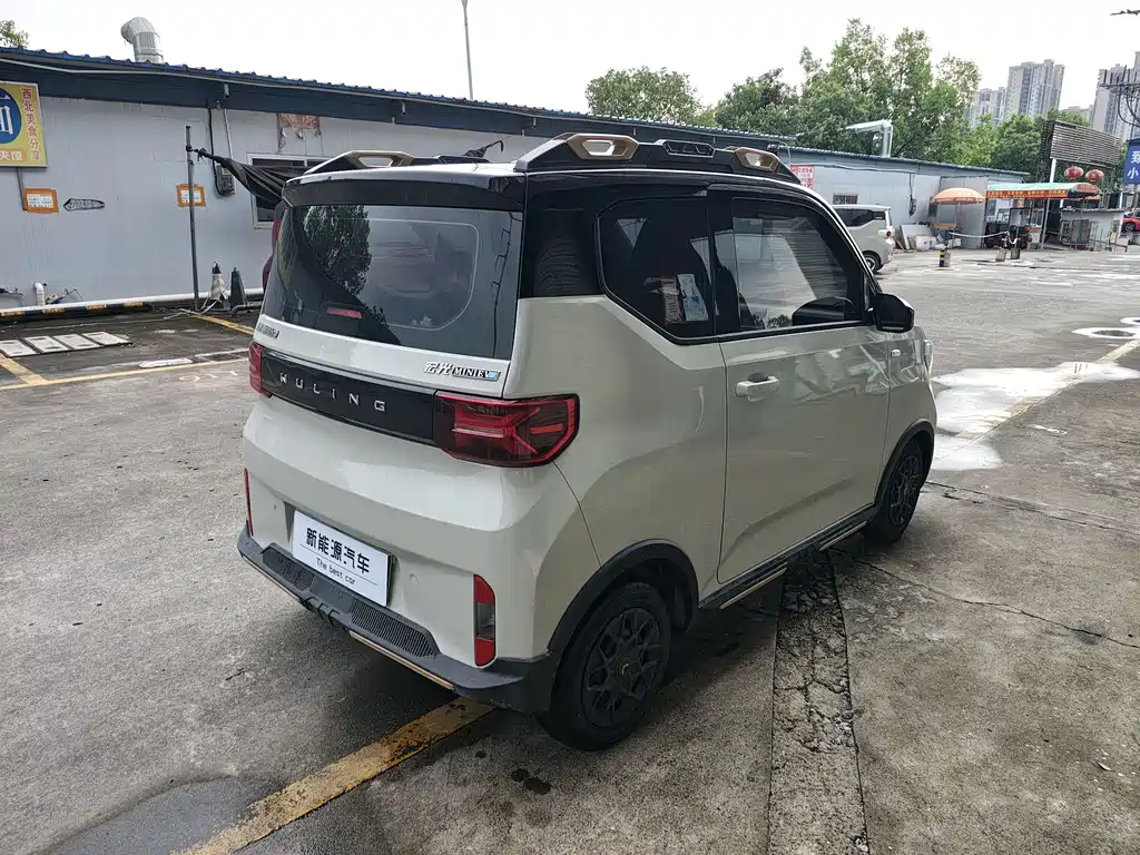 Wuling MINIEV 2022