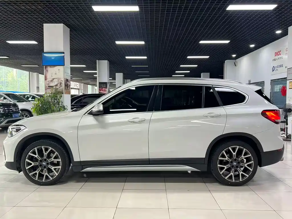BMW X1 2021