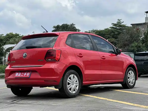 Volkswagen Polo 2016