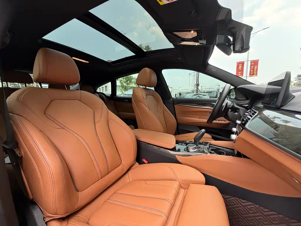BMW 6 Series GT 2022 — фото 13