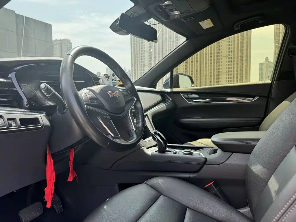 Cadillac XT5 2021 — фото 11