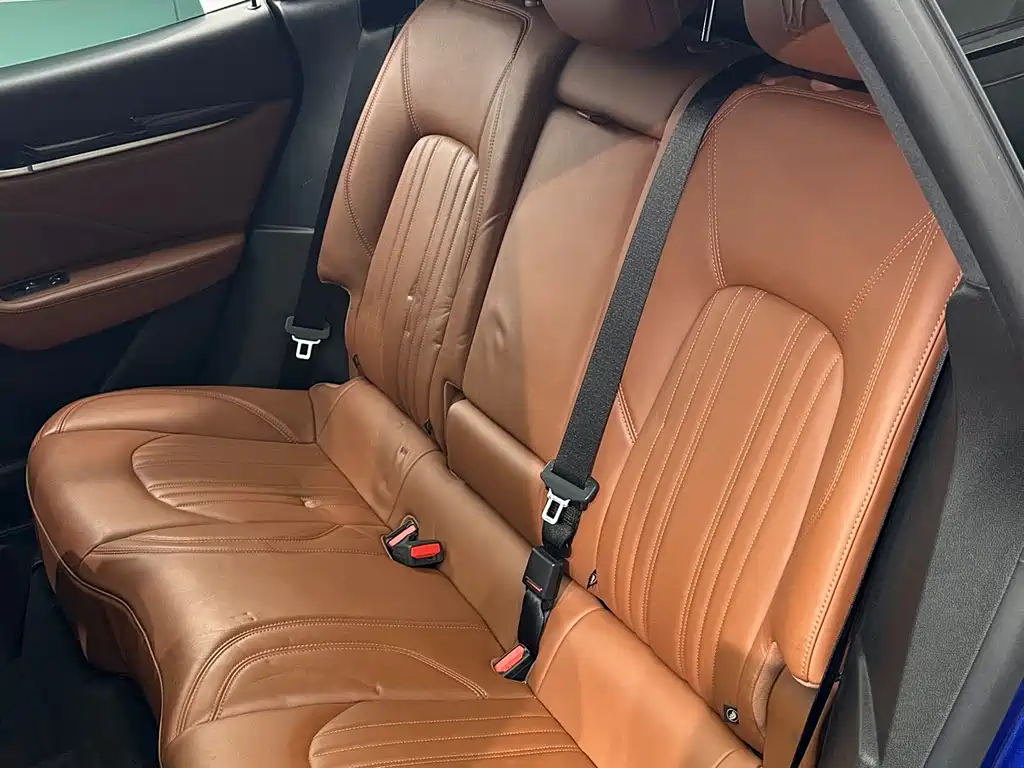 Maserati Levante 2021 — фото 15
