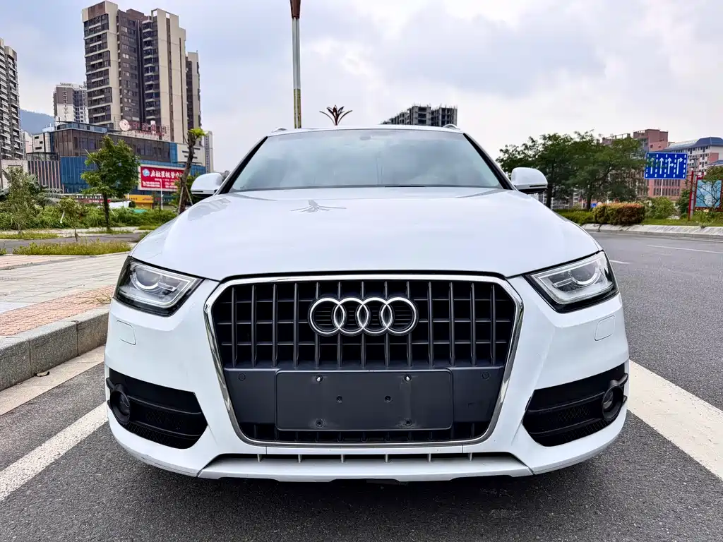 Audi Q3 2015 — фото 2