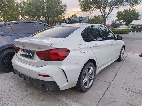BMW 1 Series 2023