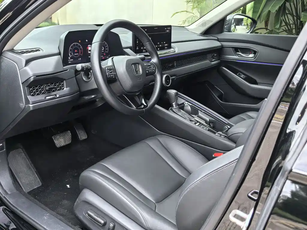 Honda Accord 2025 — фото 13