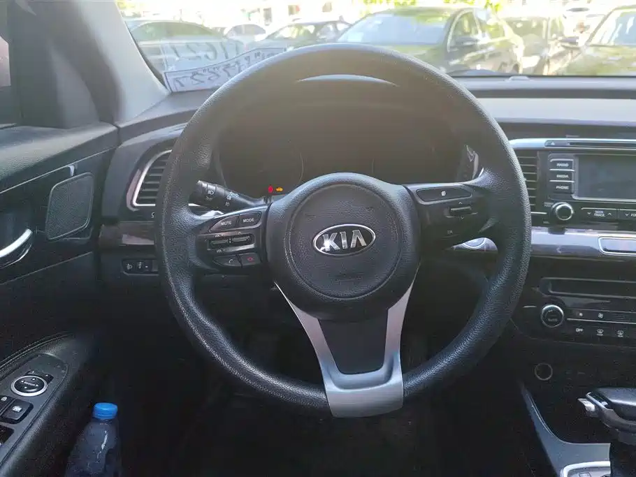 Kia K4 2017 — фото 15