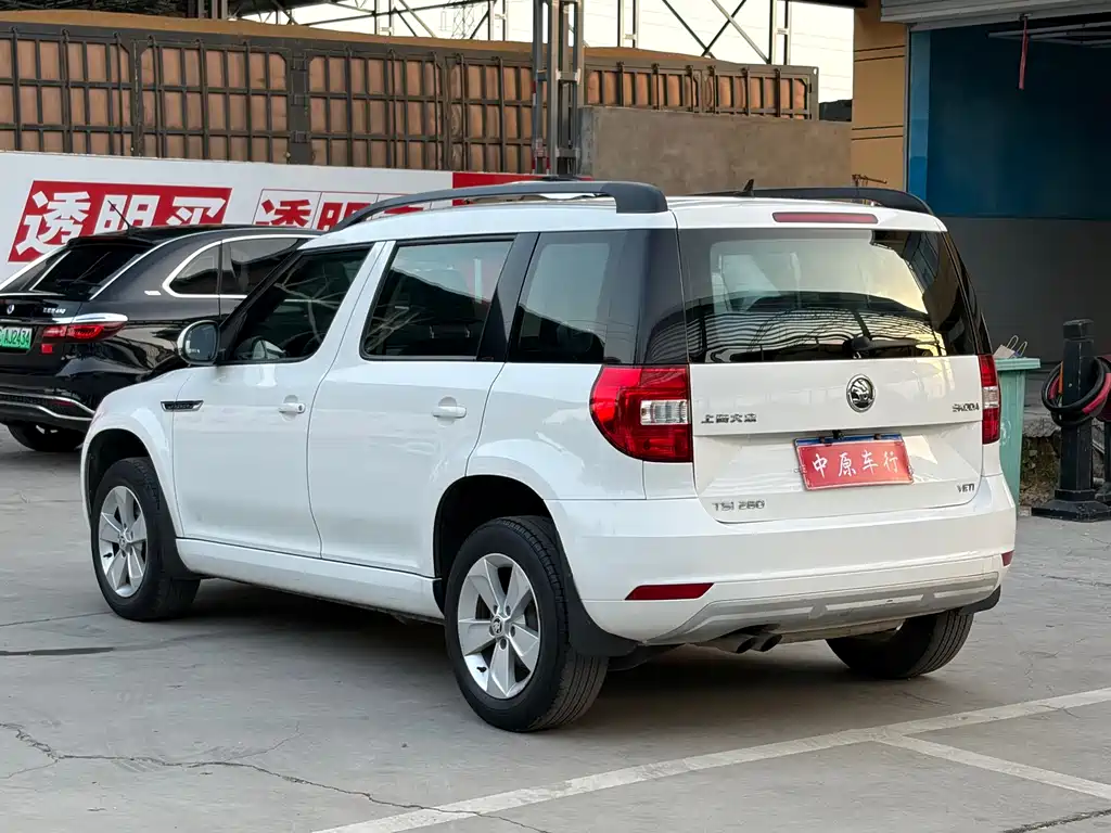 Skoda Yeti 2016 — фото 19
