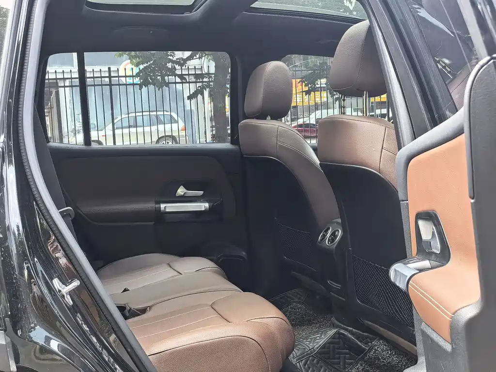Mercedes-Benz GLB 2022 — фото 15