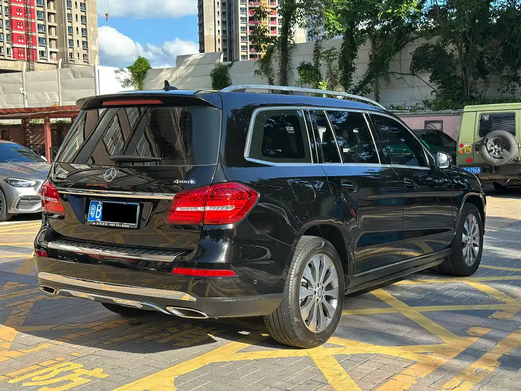 Mercedes-Benz GLS 2017 — фото 29