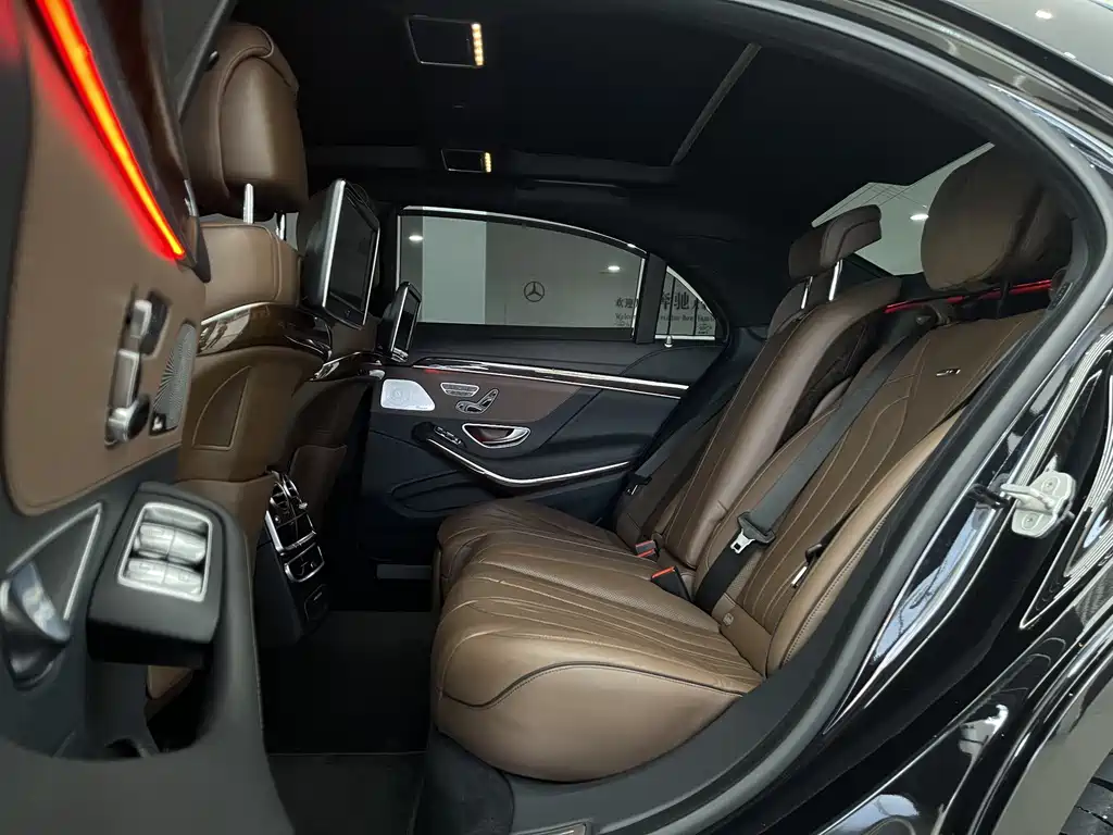Mercedes-Benz S-Class AMG 2016 — фото 19