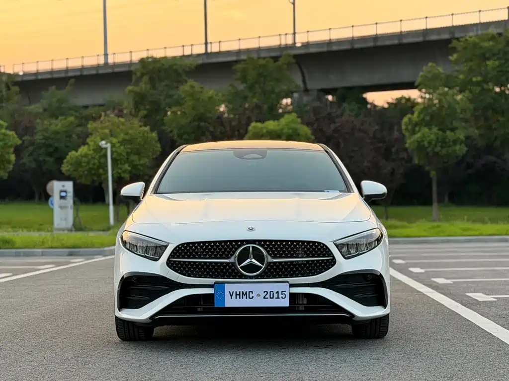 Mercedes-Benz A-Class 2024 — фото 2