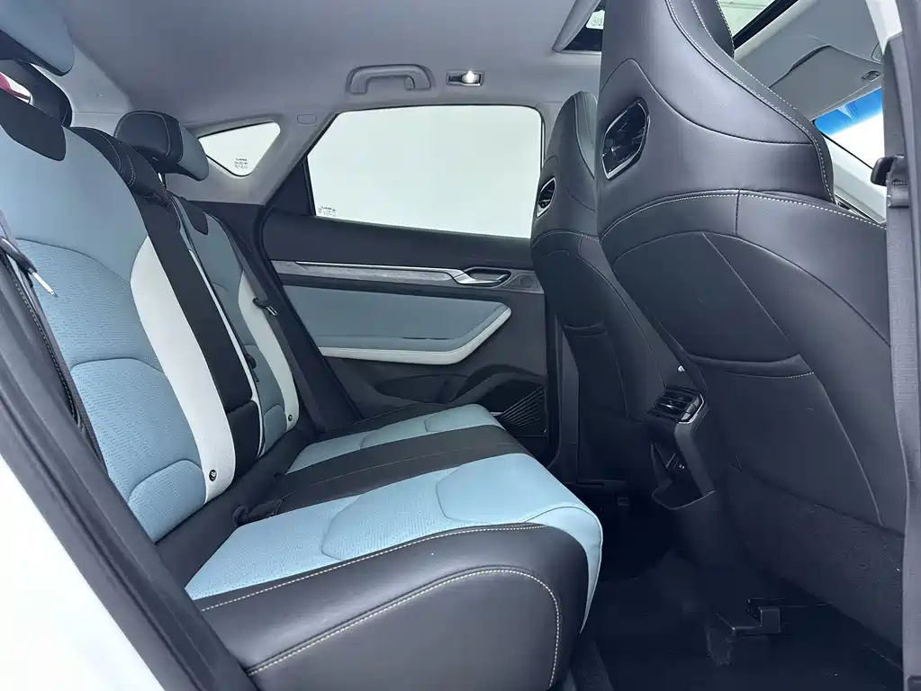 Geely Emgrand S 2022 — фото 10