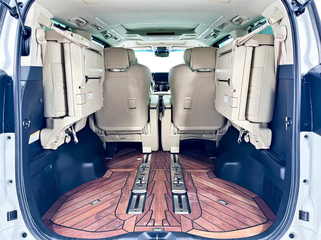Toyota Vellfire 2021 — фото 14