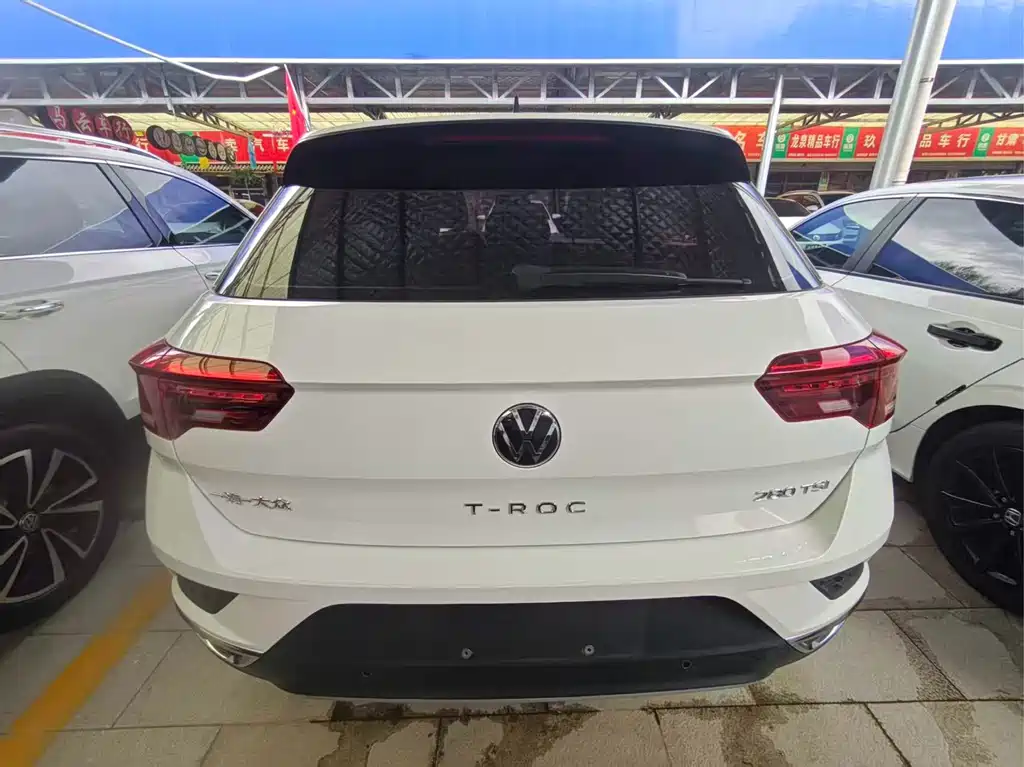 Volkswagen T-Roc 2023 — фото 6