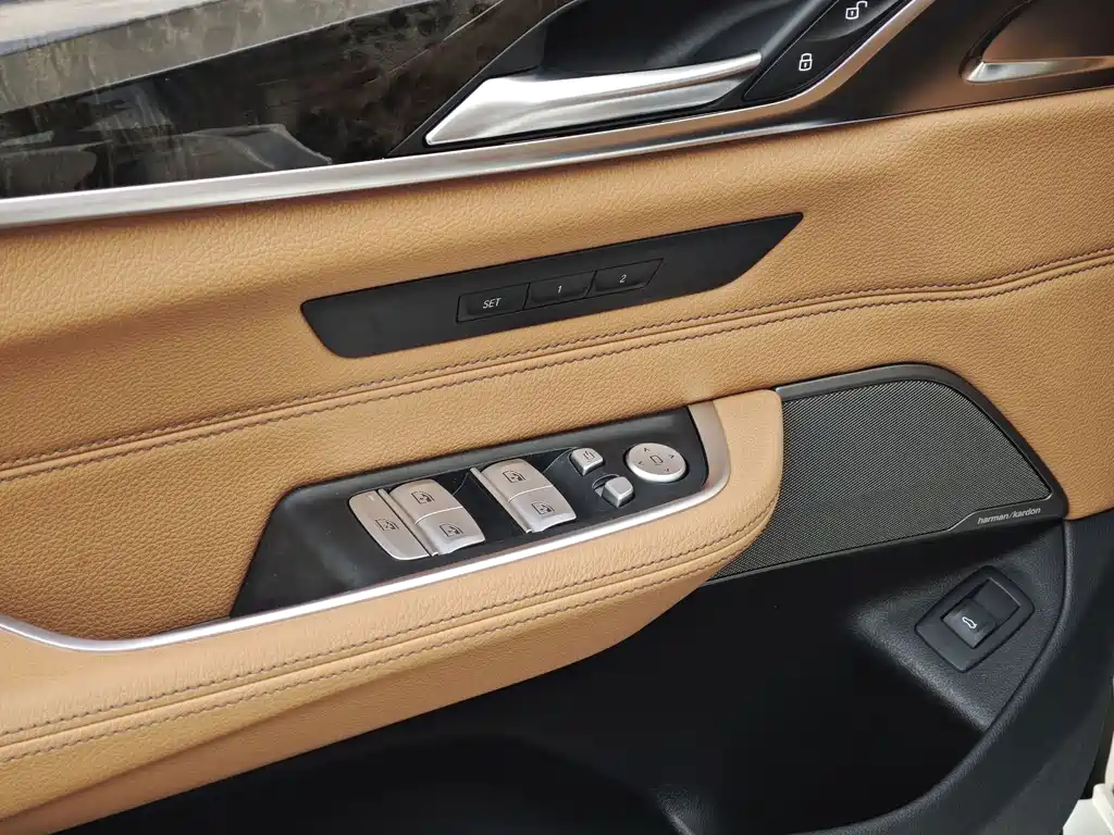 BMW 6 Series GT 2019 — фото 15