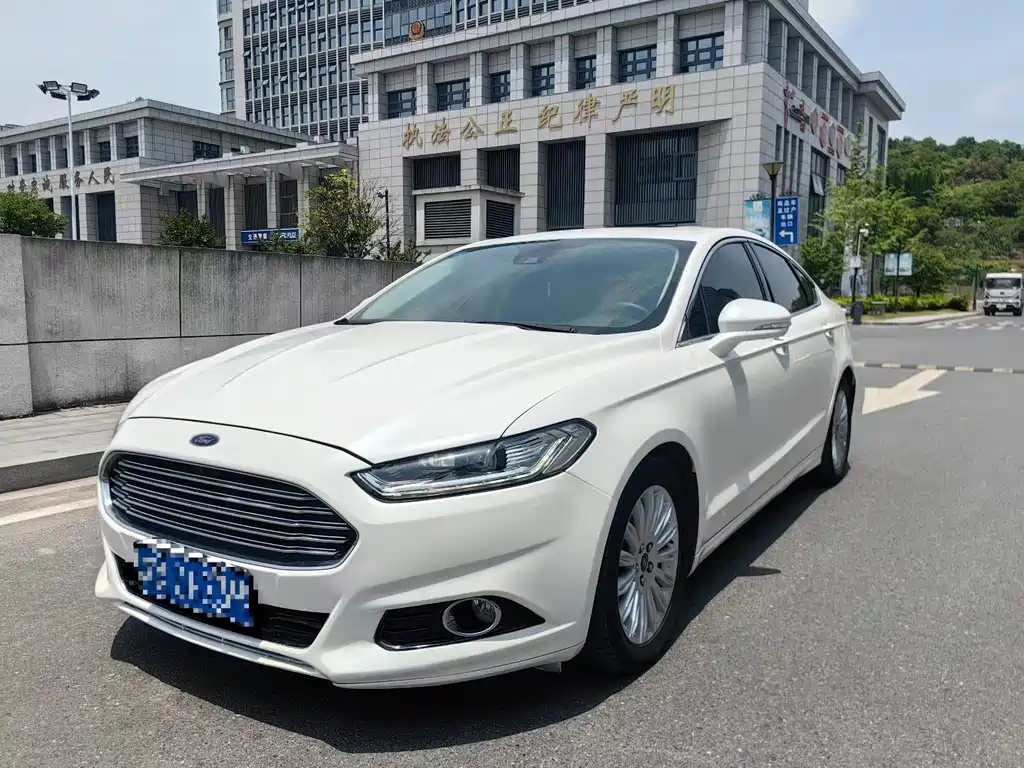 Ford Mondeo 2016 — фото 1