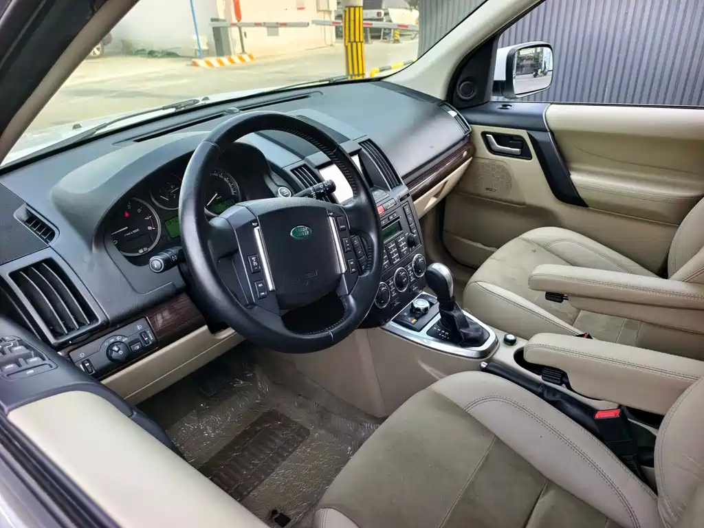 Land Rover Freelander 2 2012 — фото 10
