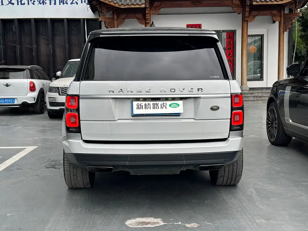 Land Rover Range Rover 2018 — фото 14