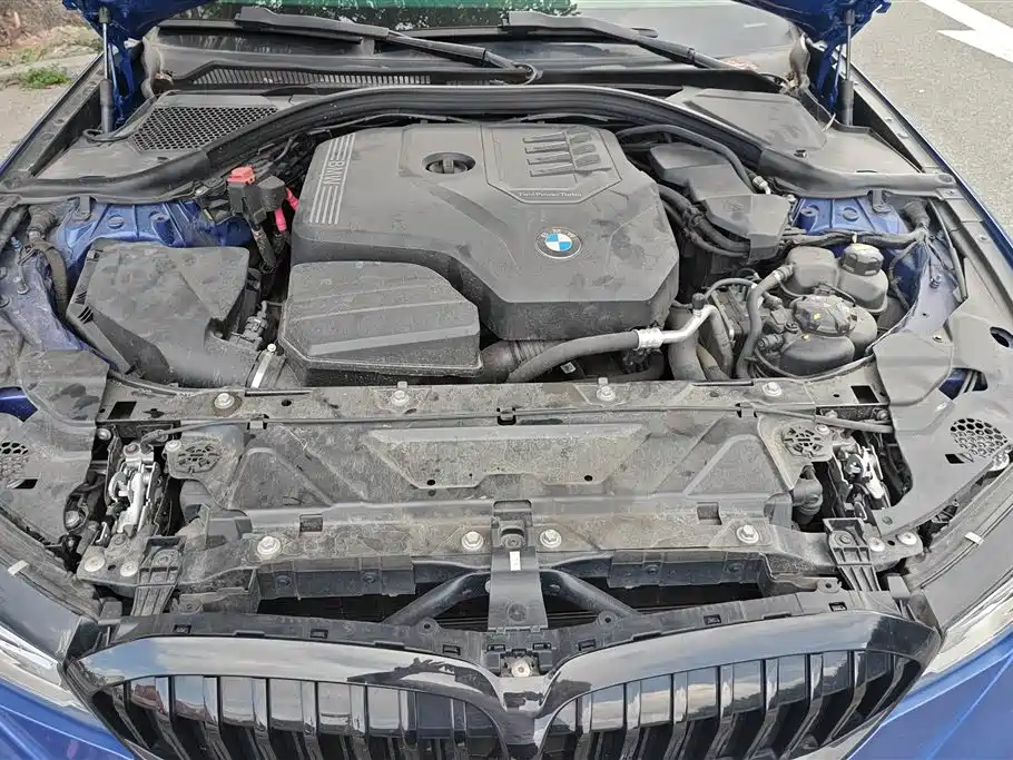 BMW 3 Series 2021 — фото 10