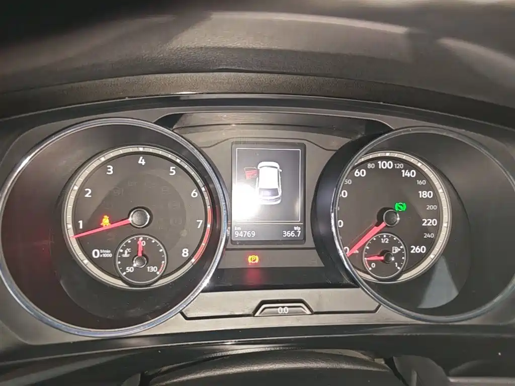 Volkswagen Tiguan L 2018 — фото 12