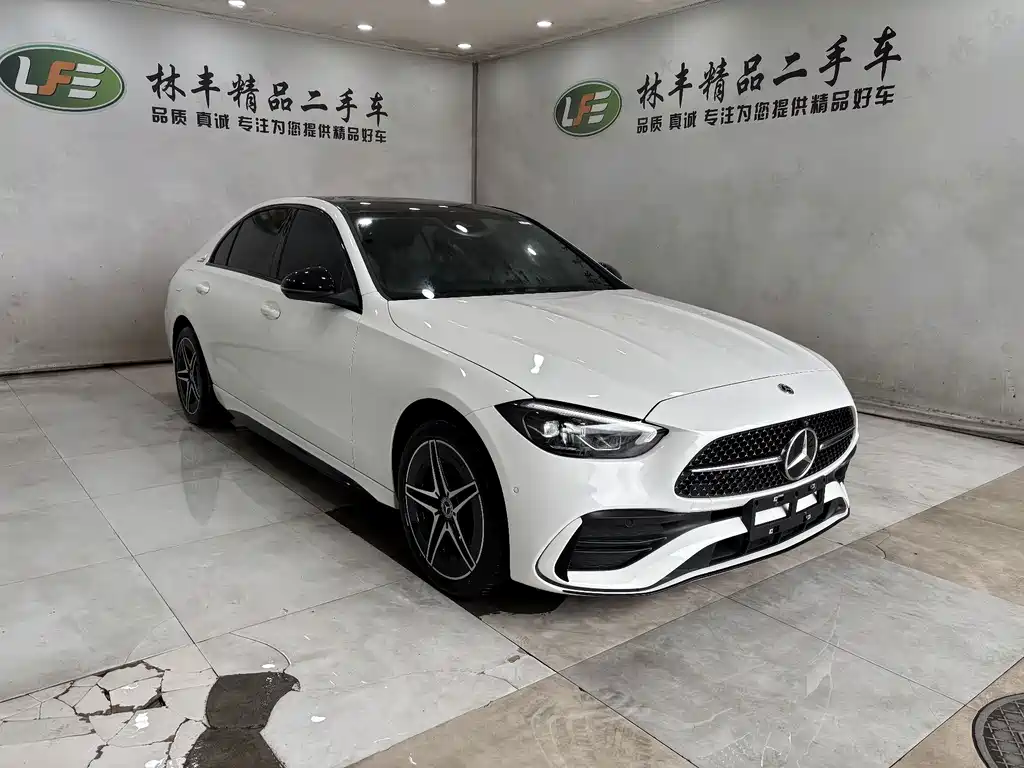 Mercedes-Benz C-Class 2025