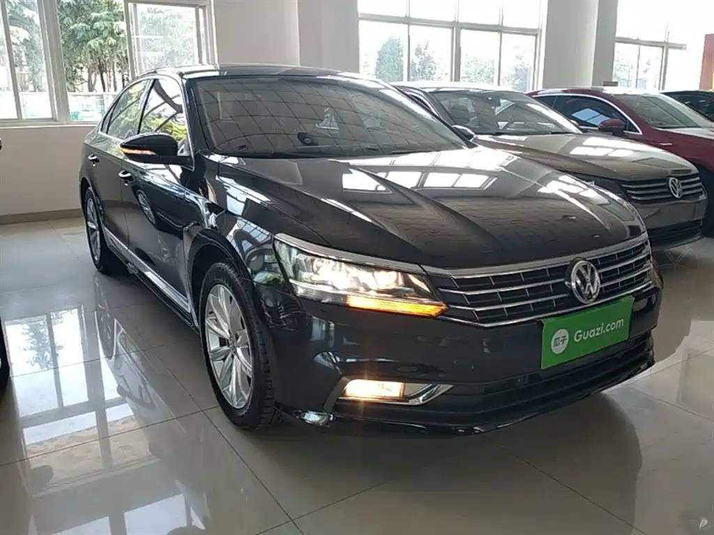 Volkswagen Passat 2018 — фото 4