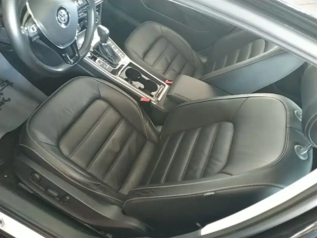 Volkswagen Passat 2018 — фото 15