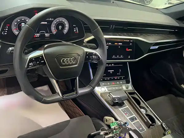 Audi A6L 2020