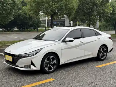 Hyundai Elantra 2023