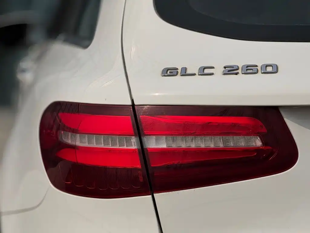 Mercedes-Benz GLC 2017 — фото 9