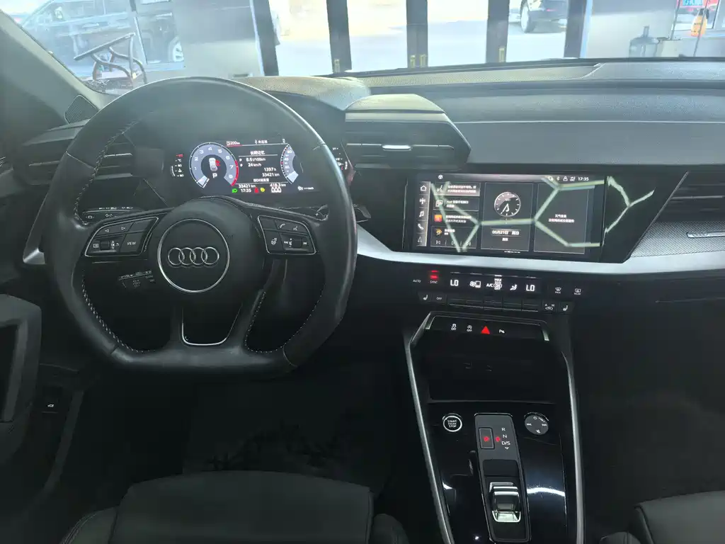 Audi A3 2022 — фото 12