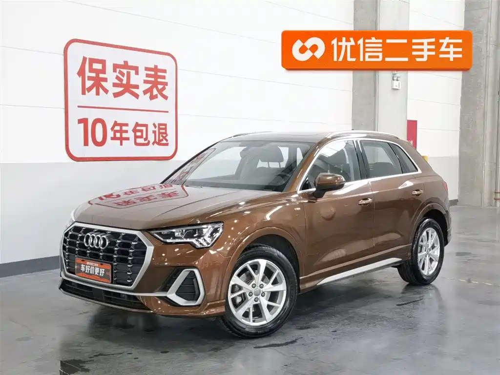 Audi Q3 2019 — фото 1