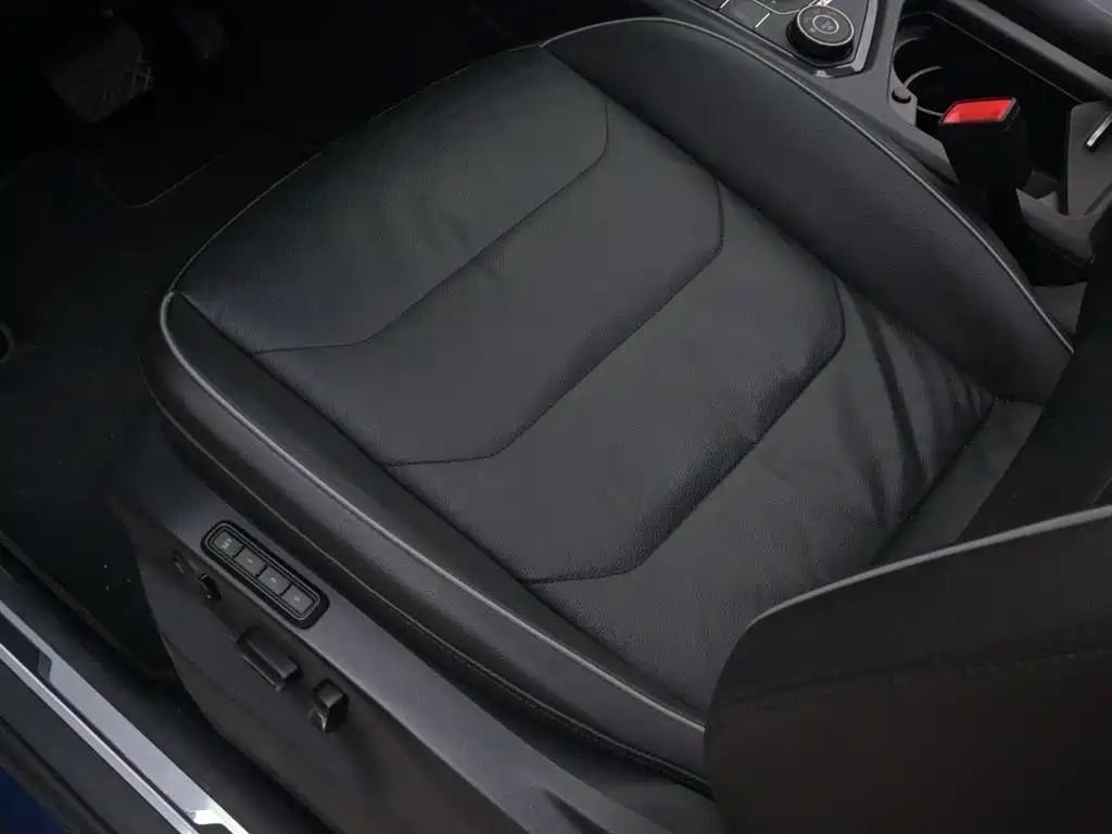 Volkswagen Tiguan 2019 — фото 32