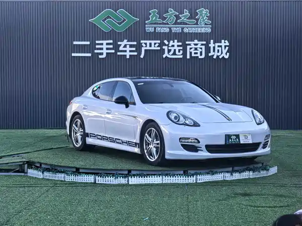 Porsche Panamera 2013