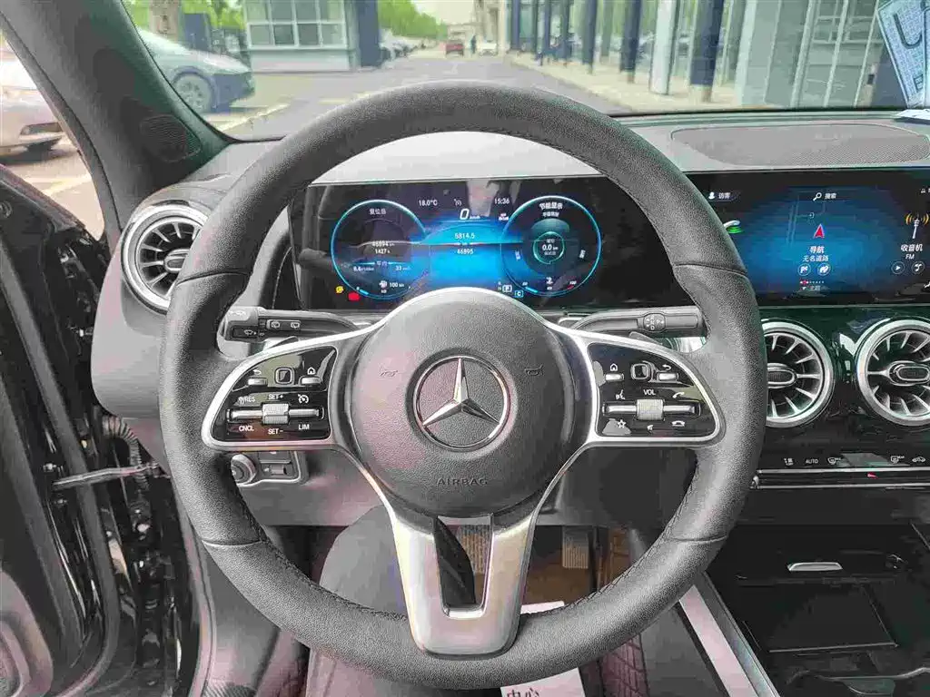Mercedes-Benz GLB 2022 — фото 9
