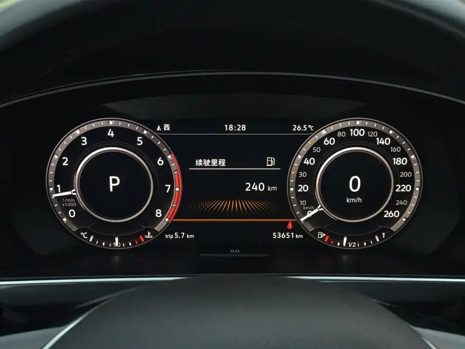 Volkswagen Tiguan 2019 — фото 31