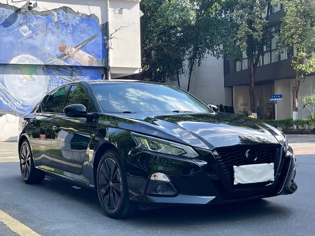 Nissan Teana 2023