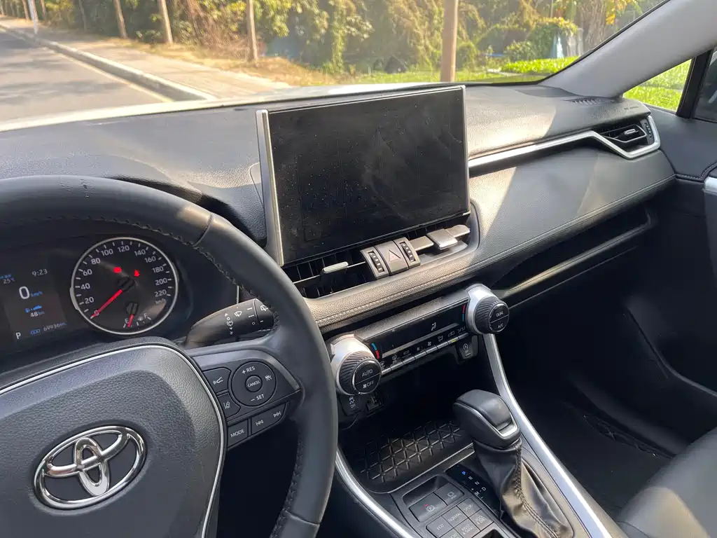 Toyota Wildlander 2022 — фото 24