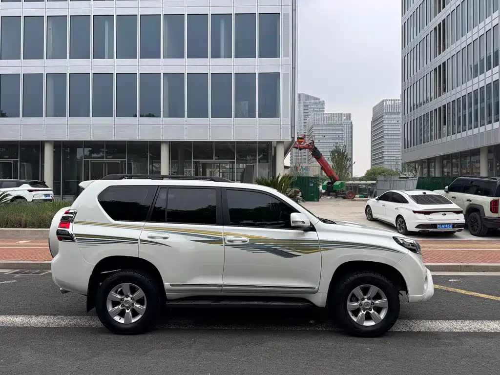 Toyota Prado 2014