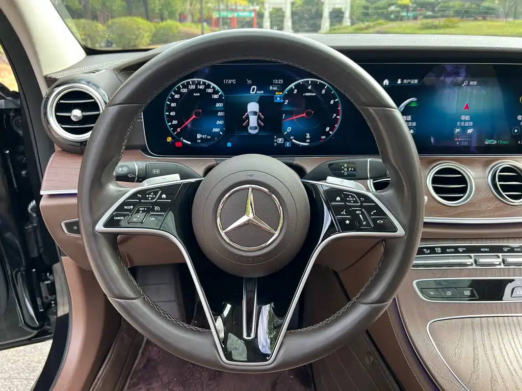 Mercedes-Benz E-Class 2023