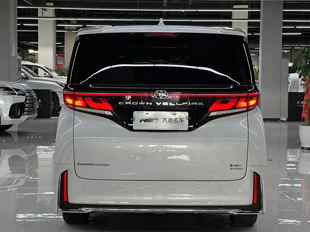 Toyota Vellfire 2024 — фото 5